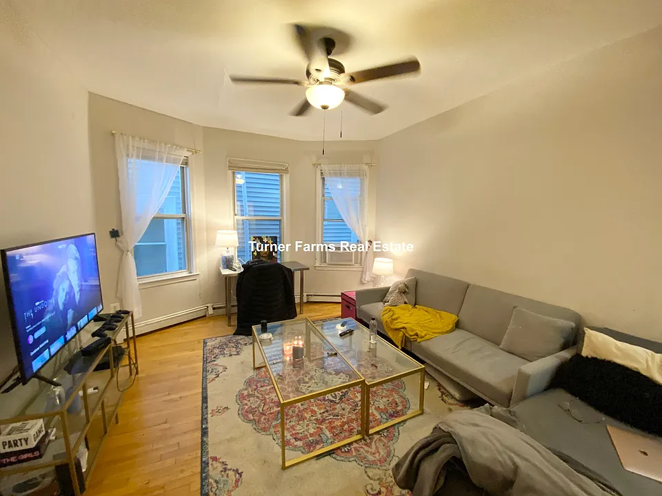 7 Iroquois St #2C