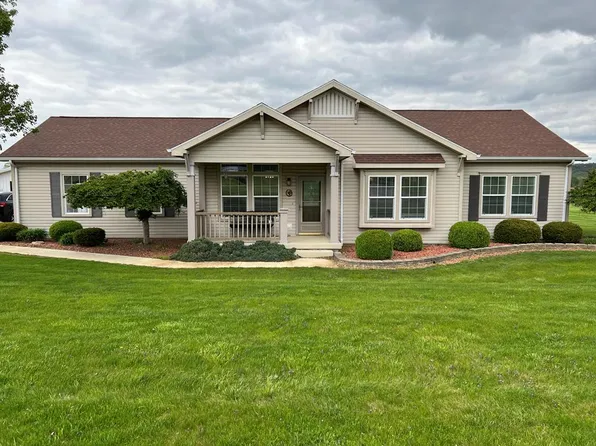 651 Hanna Ln, Londonderry, OH 45647