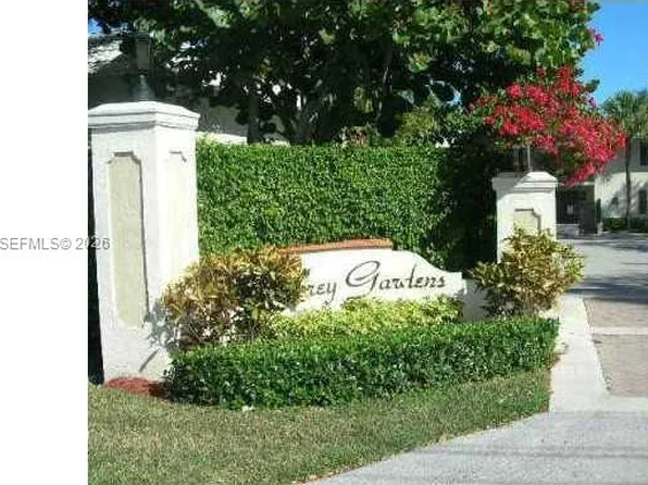 8603 SW 68th Ct APT 22, Miami, FL 33143