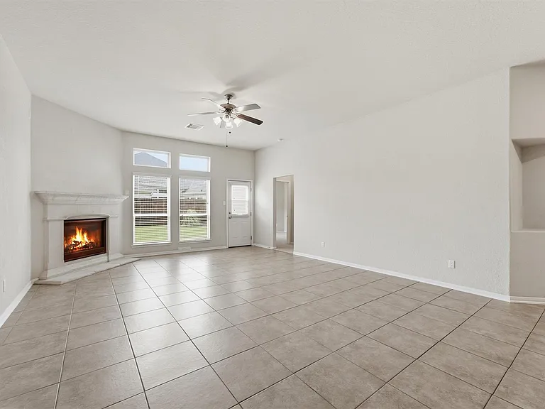 5211 Cayenne Ln — Photo 6
