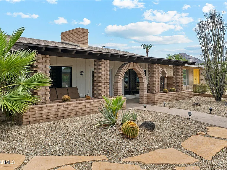 3736 E Glenrosa Ave — Photo 9