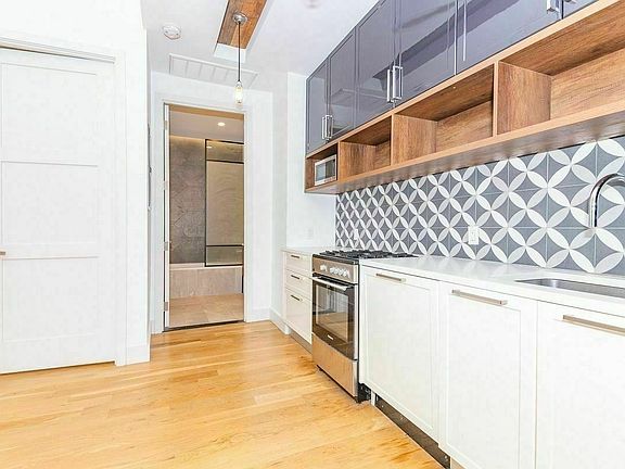 5th image of 41-21 28th St #3R