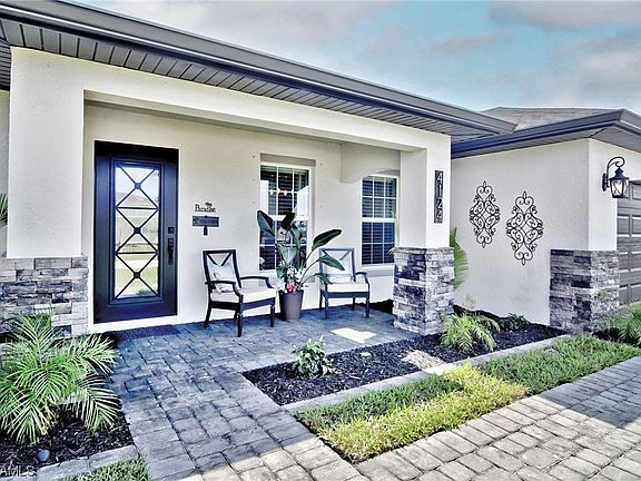 3rd image of 4124 NW 12th St