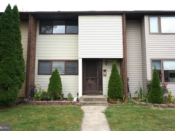 3 Bennington Dr, East Windsor, NJ 08520