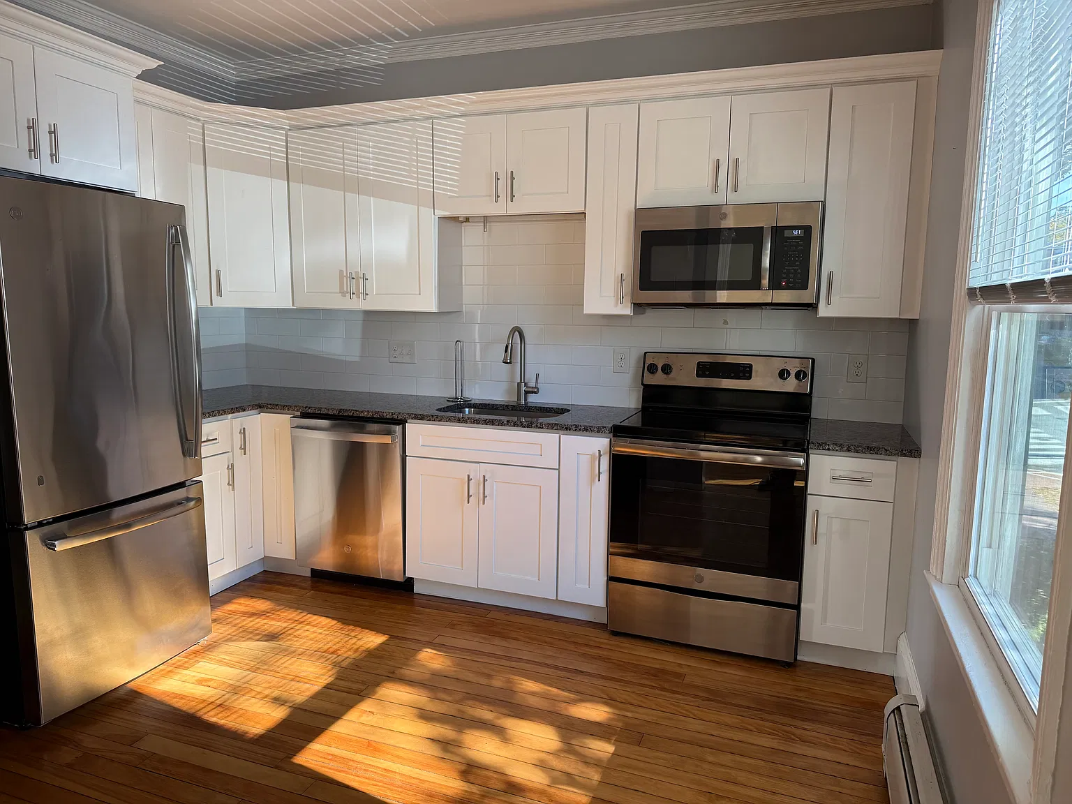 527 Cumberland Ave — Photo 3
