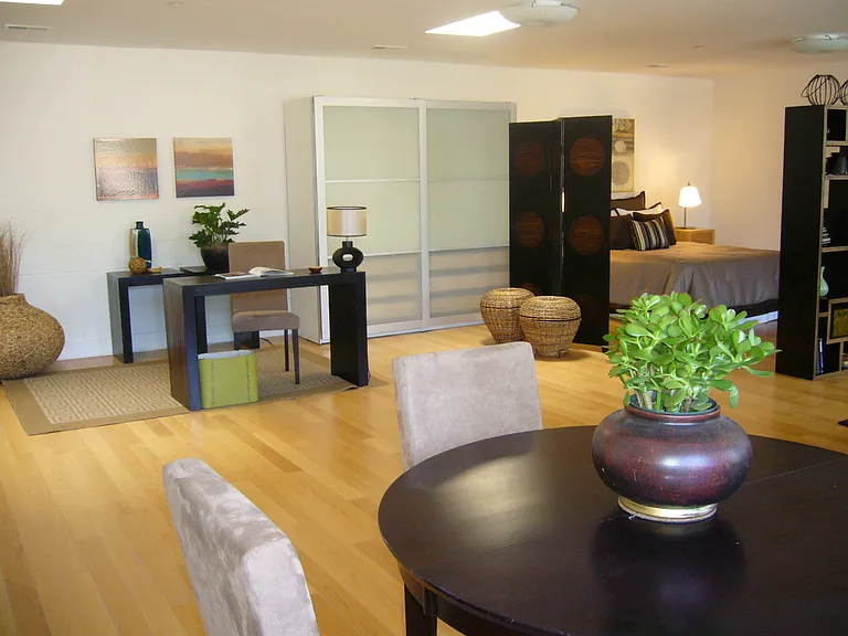 936 W Macarthur Blvd #5 — Photo 3