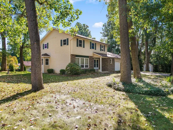 17971 Tollview Dr, South Bend, IN 46635
