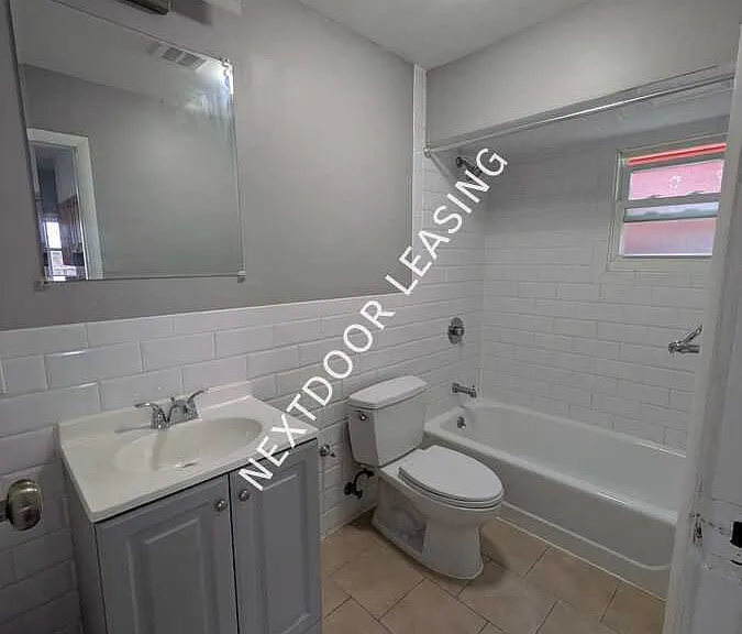 83 W 47th St #2M — Photo 2