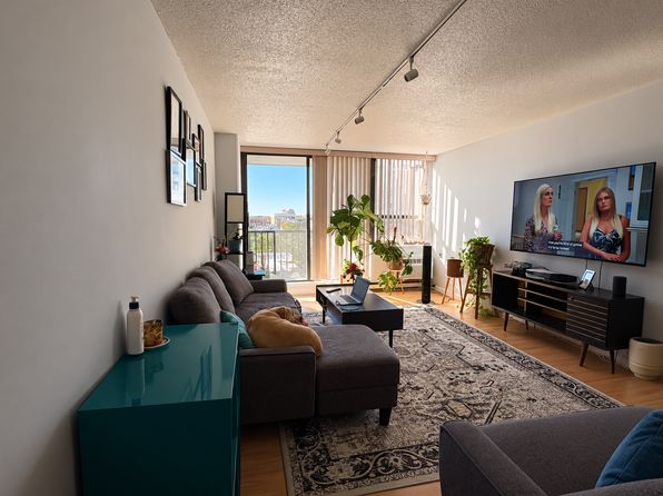 2740 N Pine Grove Ave APT 7B, Chicago, IL 60614 property photo