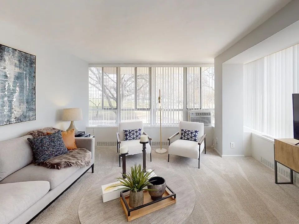 Dining/Living room