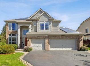 1230 W Claridge Ct, Palatine, IL 60067