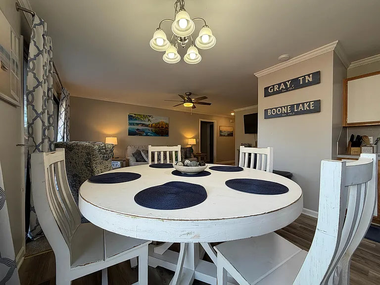Lake Haven Dr — Photo 5