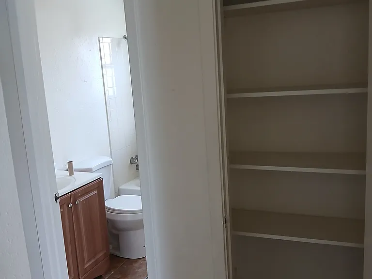 2750 Richland St — Photo 2