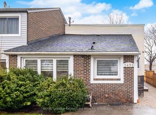 2498 Mainroyal St S, Mississauga, ON L5L1C9