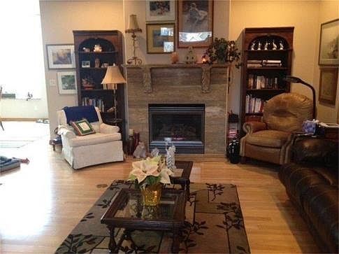 1st image of 5023 S Dearborn Ln