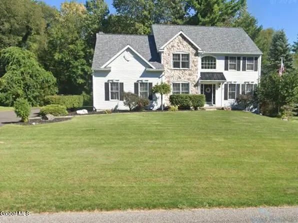 29 Spice Mill Boulevard, Halfmoon, NY 12065