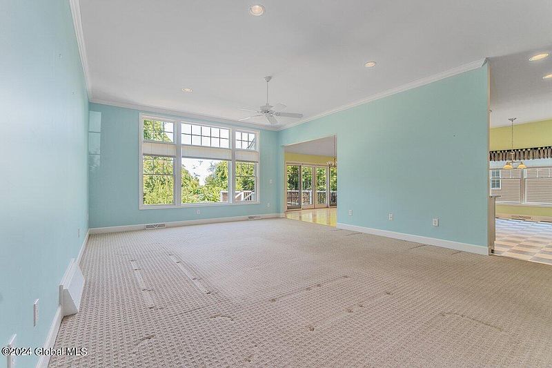 5th image of 10 Chantrey Boulevard