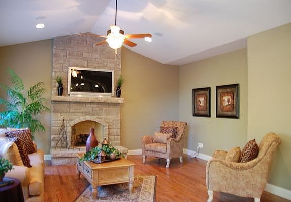 5th image of 5 Oak Bend Dr