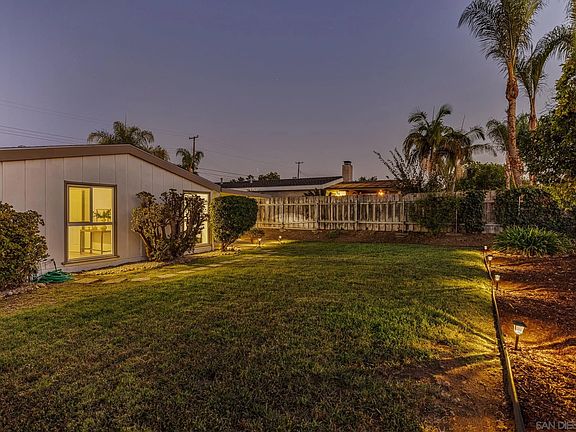 2nd image of 2682 Harcourt Dr