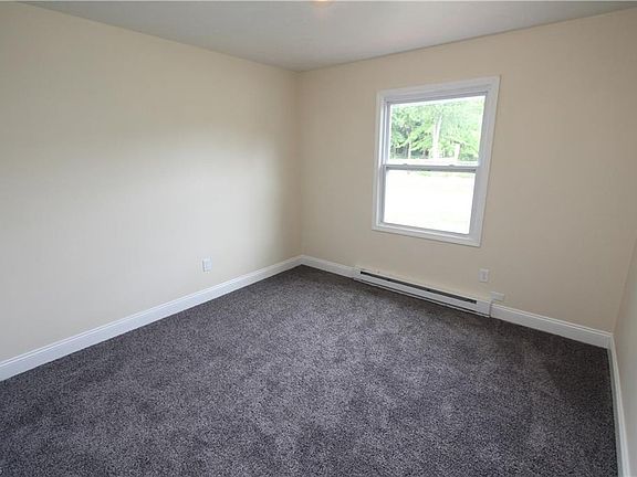 4th image of 26 Roosevelt Dr