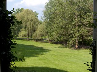 145 Long Meadow Cir, Pittsford, NY 14534