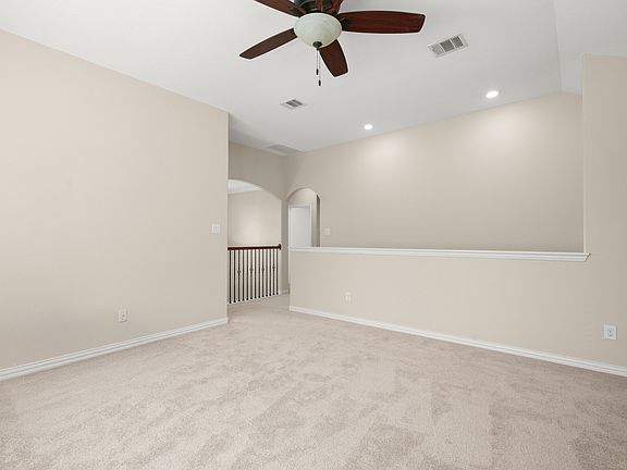 5th image of 305 Hibiscus Dr