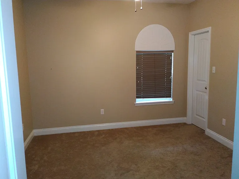 1205 Commanche St — Photo 10