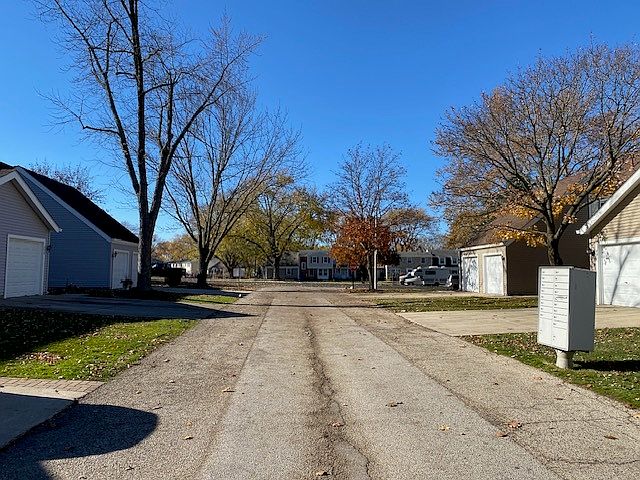 2nd image of 722 Bolton Way