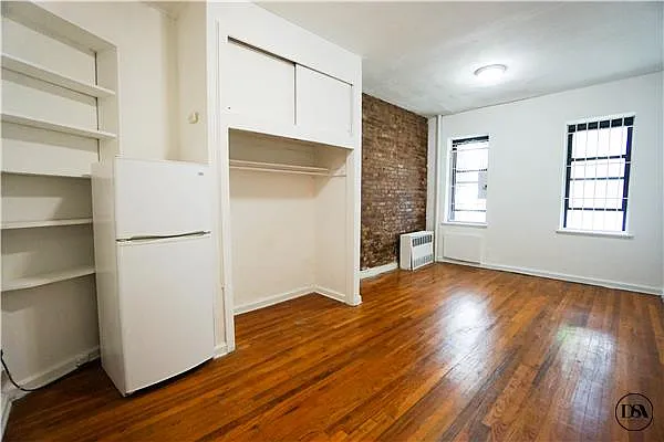 Rented by DSA Realty | media 18