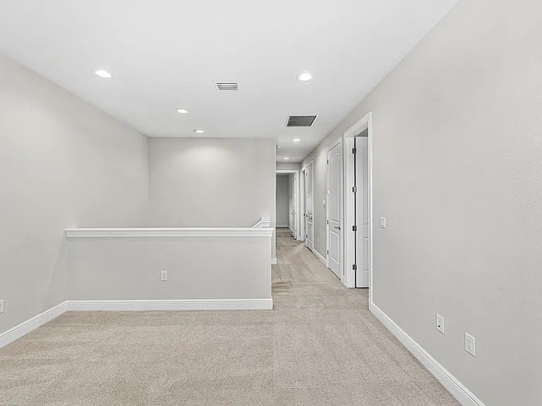 1011 Steven Patrick Ave — Photo 17