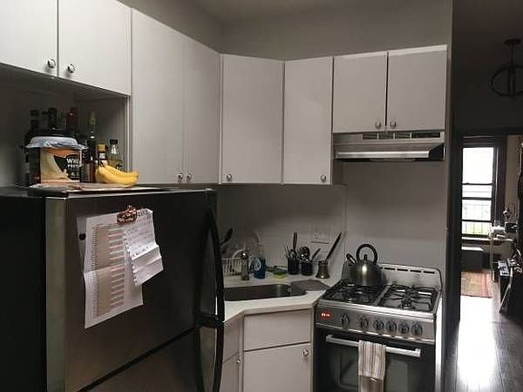 5th image of 2165 2nd Ave APT 1
