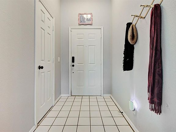 3rd image of 601 Firelane Rd