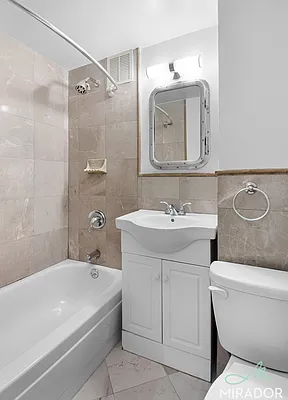 Rented by Mirador Real Estate | media 23