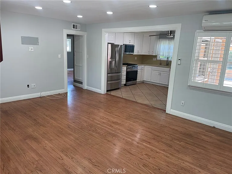 737 N Garsden Ave — Photo 6