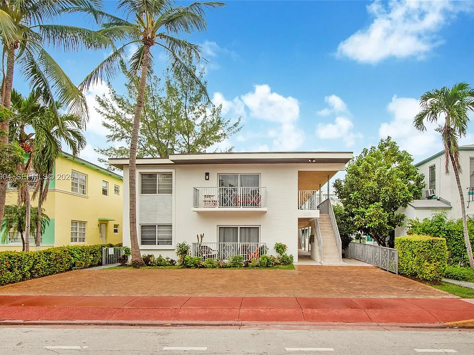 1011 Euclid Ave #5