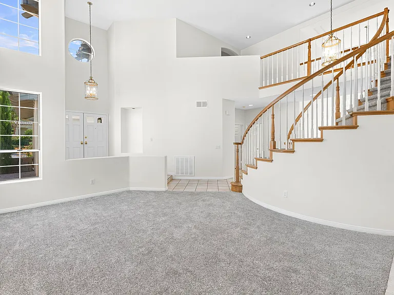 1716 Blackbird Cir — Photo 5