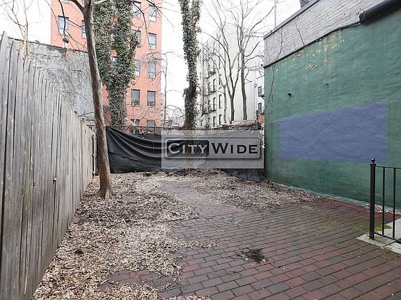 5th image of 545 E 12th St APT Gdn