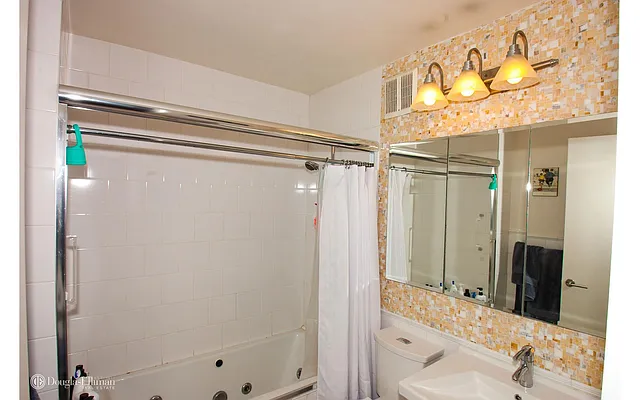 Rented by Douglas Elliman | media 25