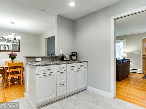 5th image of 4303 Beaumont Ct