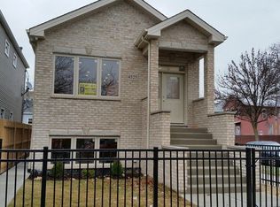 4525 S Wallace St #1, Chicago, IL 60609