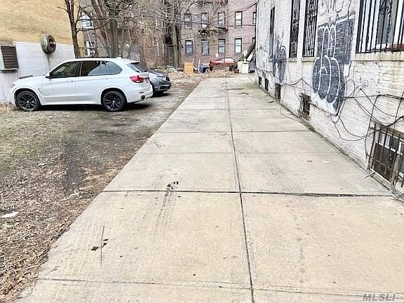 2nd image of 9020 150th St