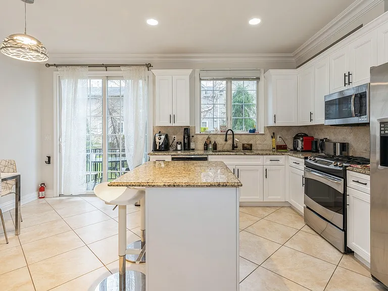3 Hemlock Ln — Photo 8
