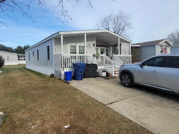 29 Poe Rd, North Brunswick, NJ 08902