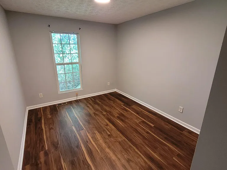5615 Strathmoor Manor Cir — Photo 17