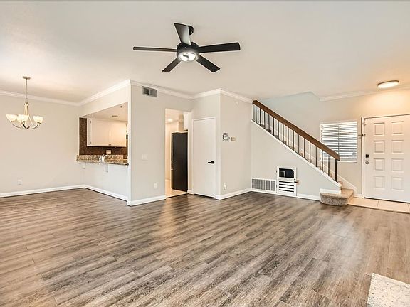 5th image of 2553 Manzana Way