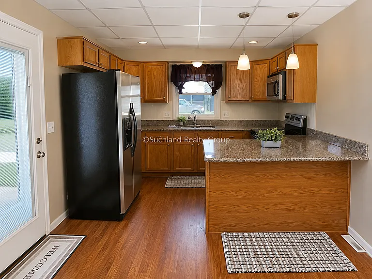409 N Main St — Photo 5