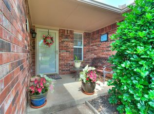 21921 Homesteaders Pl, Edmond, OK 73012