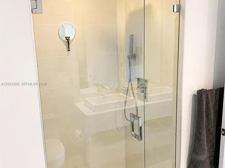 45 SW 9th St #2908 — Photo 10