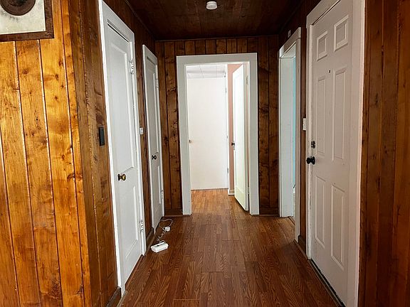 5th image of 869 E Poplar Ave