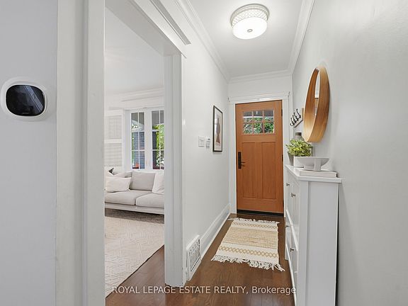 4th image of 11 Hemlock Ave
